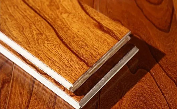 實(shí)木復(fù)合地板 實(shí)木復(fù)合地板